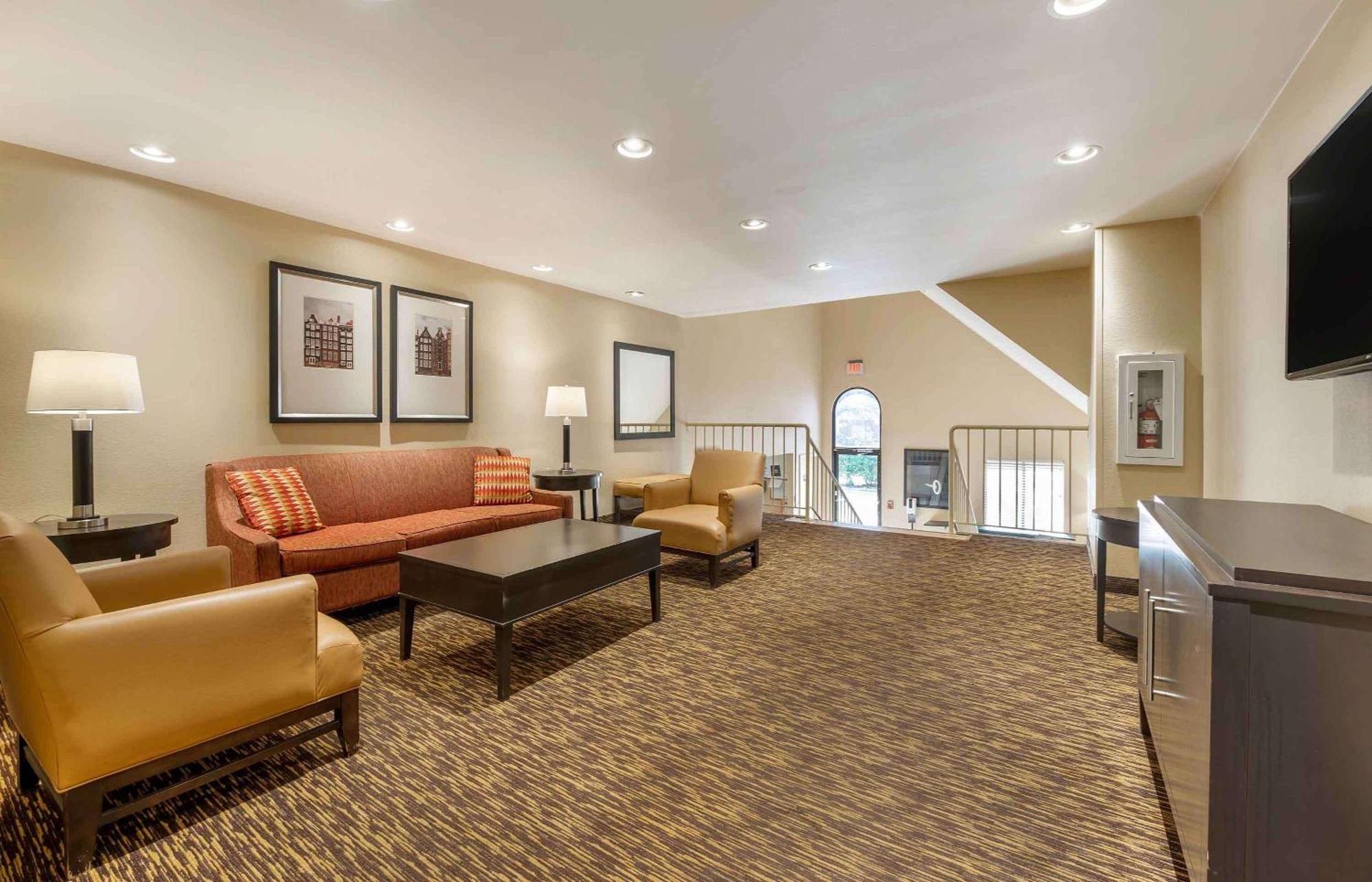 Suburban Studios Indianapolis Northwest - College Parks Eksteriør bilde